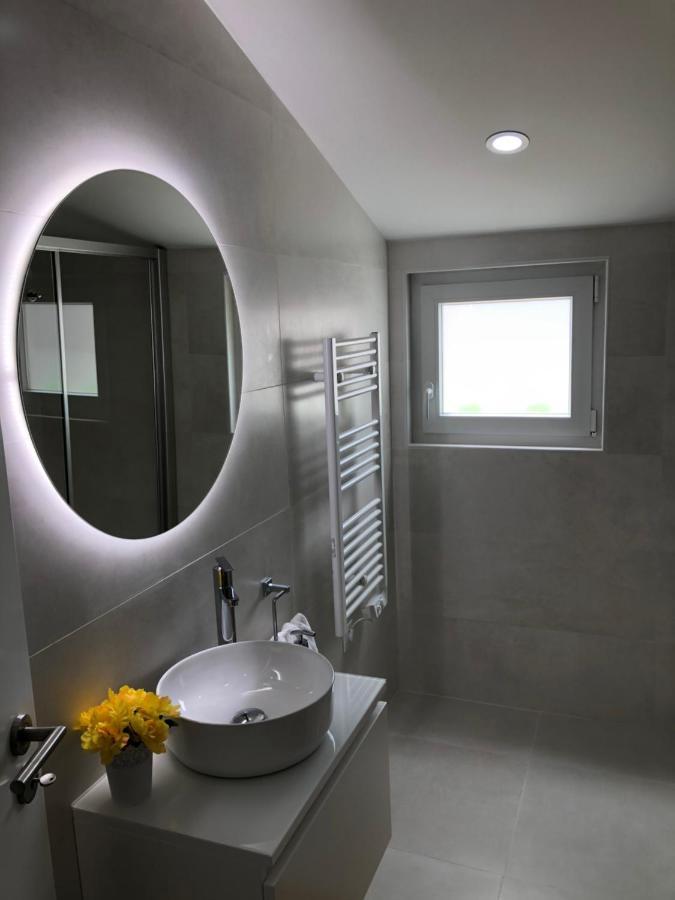 Central Tiled Apartment 阿威罗 外观 照片