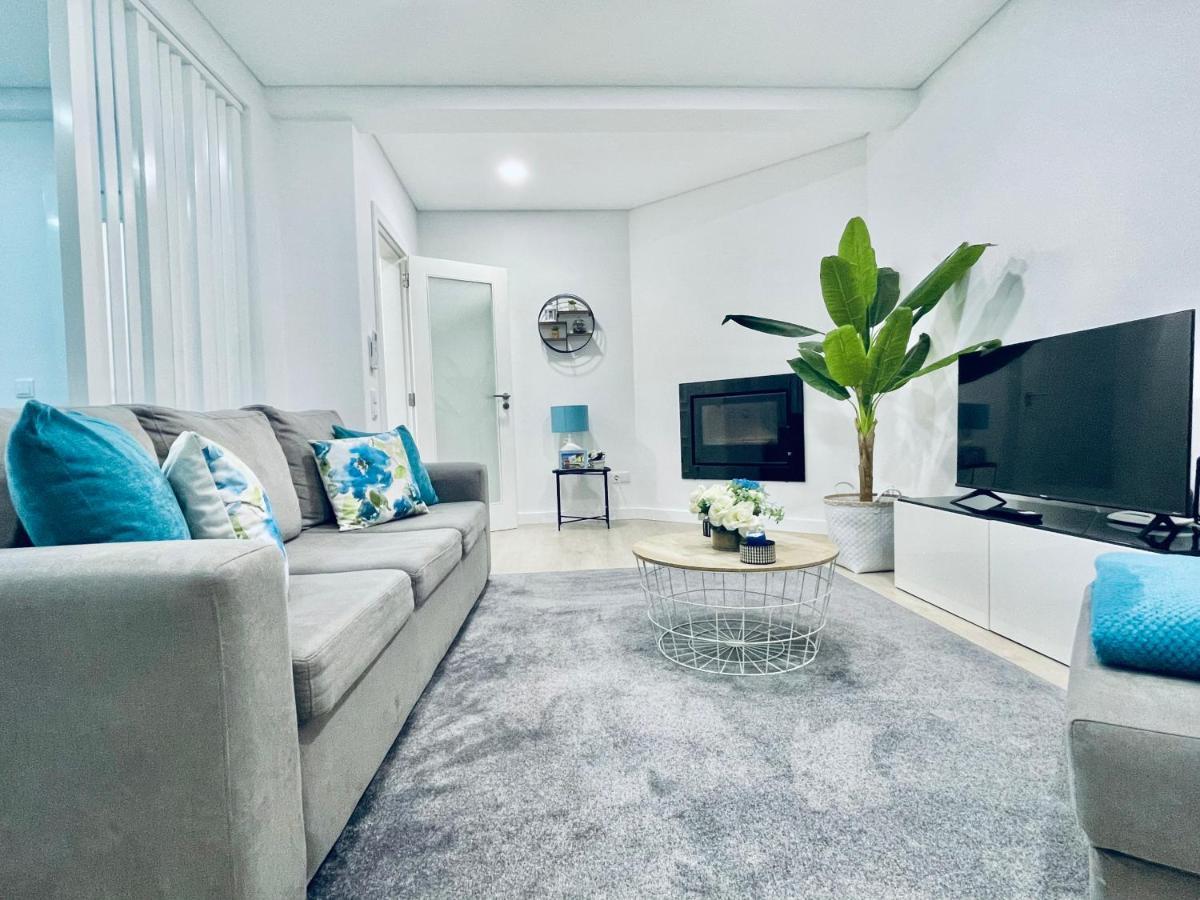 Central Tiled Apartment 阿威罗 外观 照片