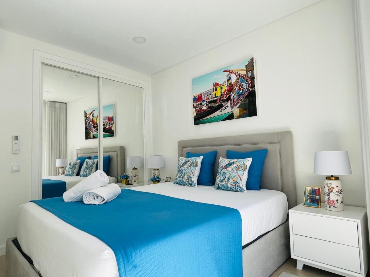 Central Tiled Apartment 阿威罗 外观 照片