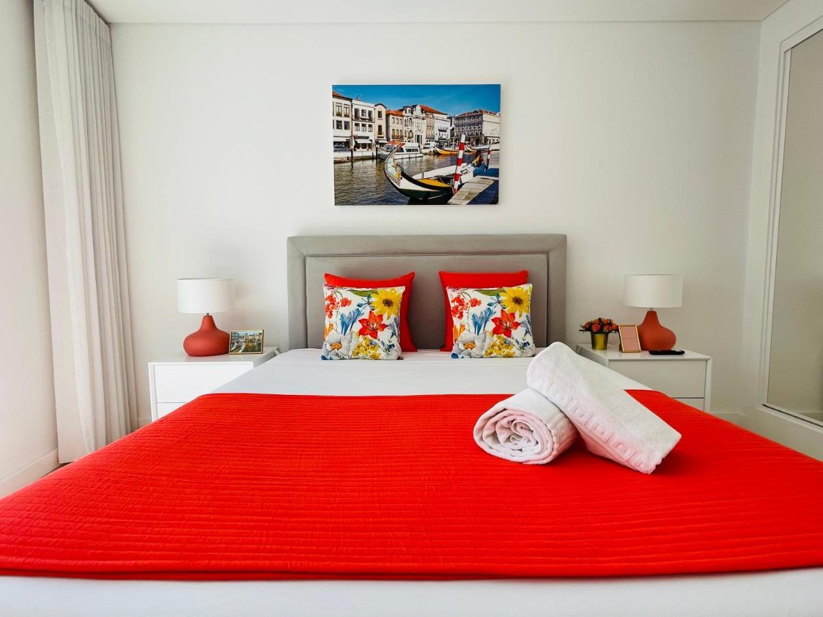 Central Tiled Apartment 阿威罗 外观 照片