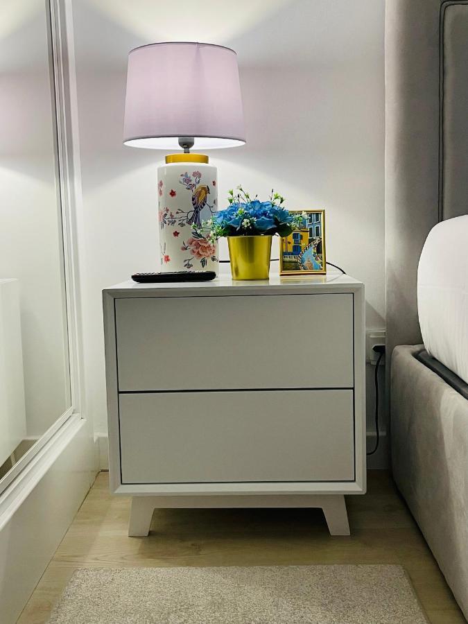 Central Tiled Apartment 阿威罗 外观 照片