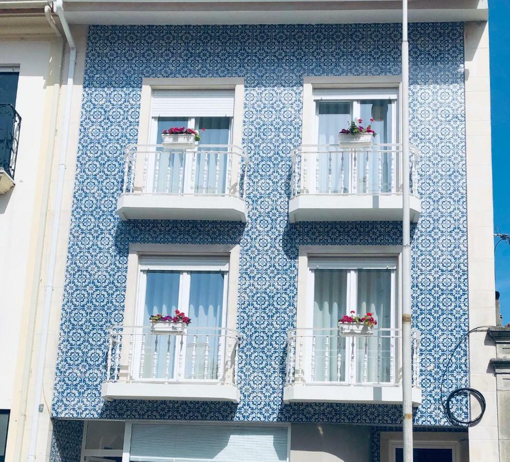 Central Tiled Apartment 阿威罗 外观 照片